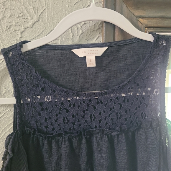 Lauren Conrad Lace Front Cold Shoulder Top - Picture 5 of 6